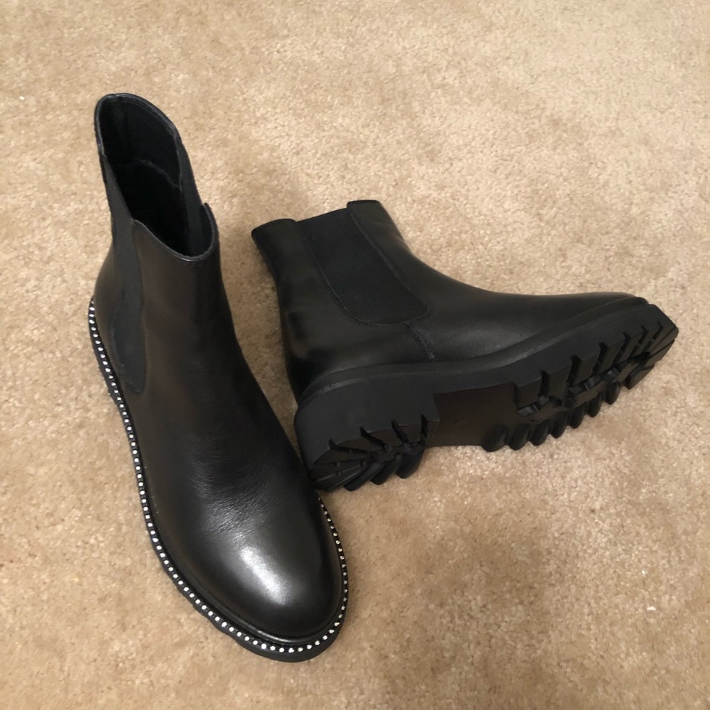 NWOT Nine West Cerra Lug Sole Boots